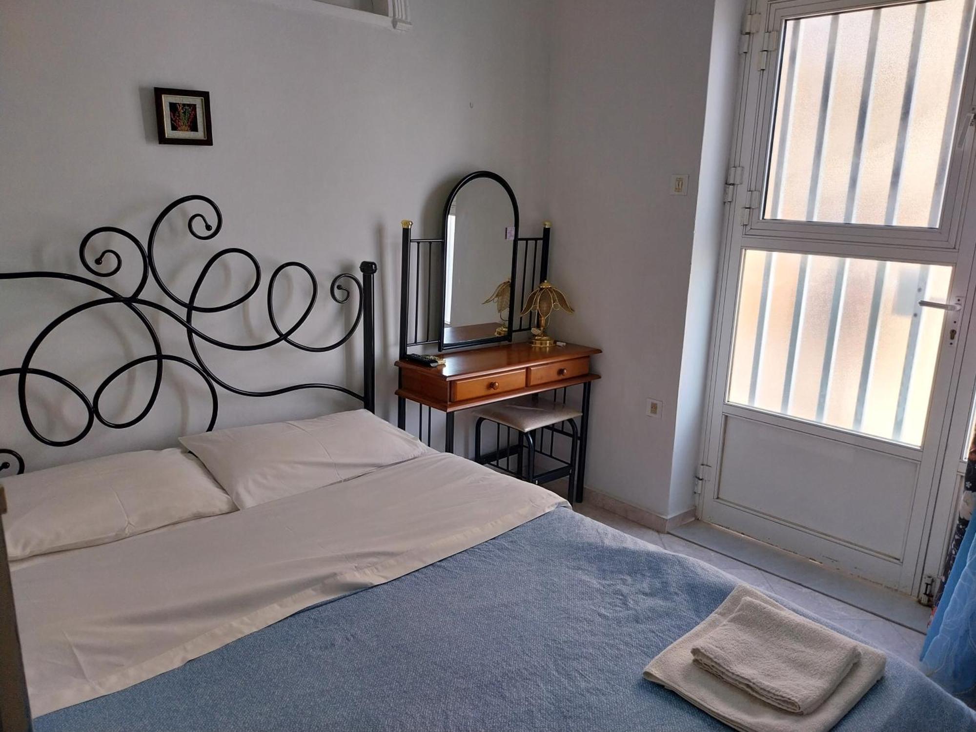 Hermoupoli Rooms Exterior foto